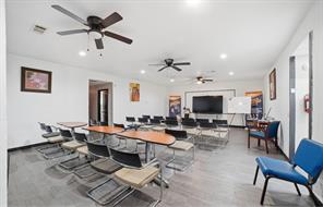 2908 E 11th Street - Photo 11
