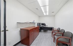 2908 E 11th Street - Photo 14