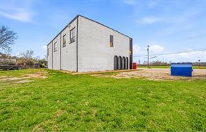2908 E 11th Street - Photo 7