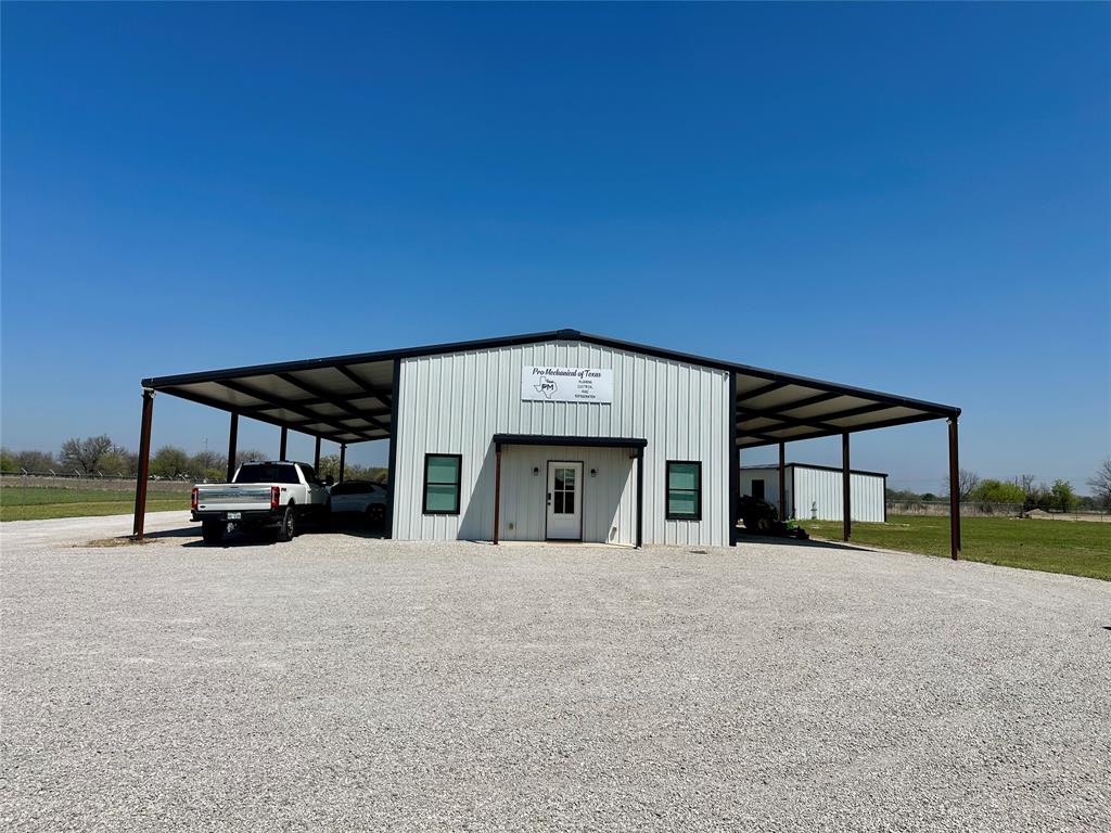 407 FM 3381 - Photo 1