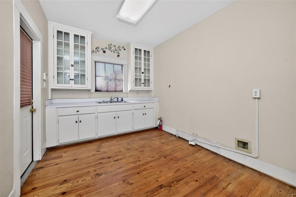 214 E College Street - Photo 22