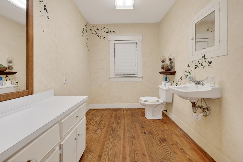 214 E College Street - Photo 25