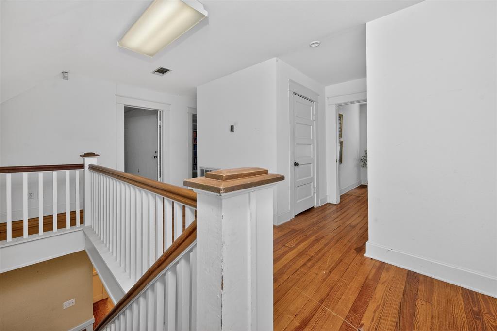 214 E College Street - Photo 27