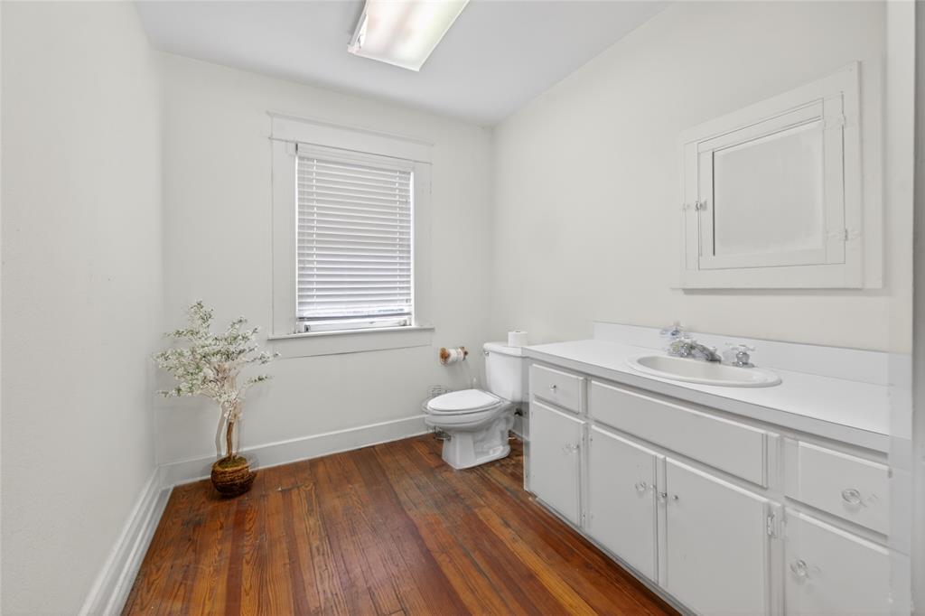 214 E College Street - Photo 34