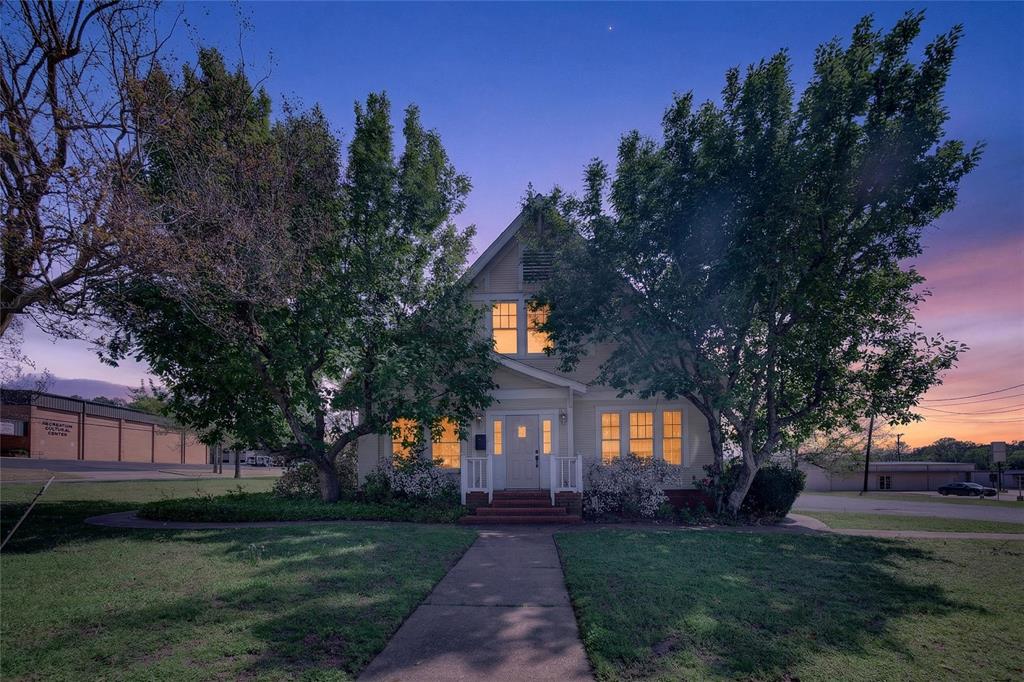 214 E College Street - Photo 39