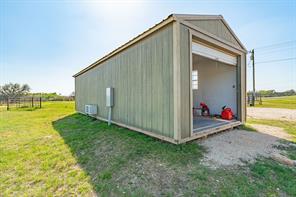 12645 S US Highway 377 - Photo 14