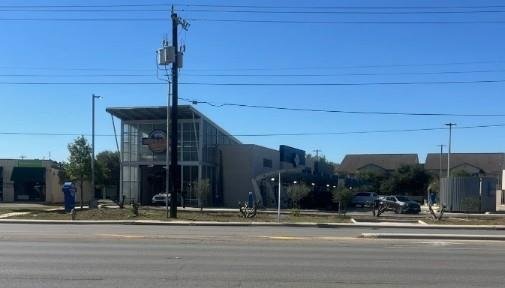 Photo 11