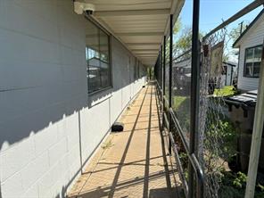 318 W Morgan Street - Photo 2