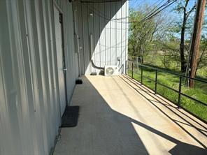 318 W Morgan Street - Photo 3