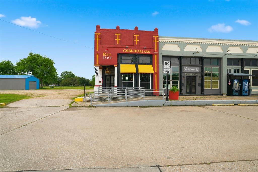 2 S Plaza Street - Photo 1