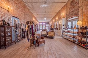 2 S Plaza Street - Photo 33