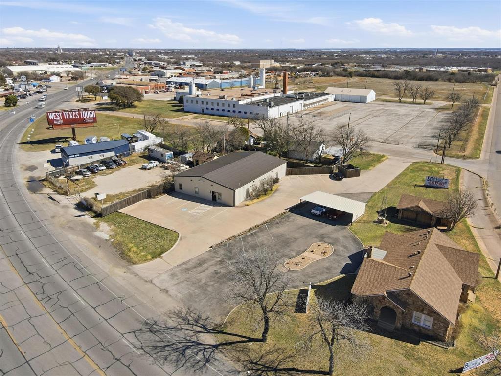 2769 S Treadaway Boulevard - Photo 1