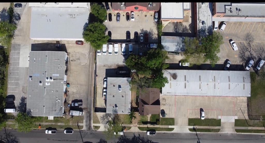 4205 E Side Avenue - Photo 1