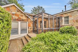 1311/1313 W Abram Street - Photo 4