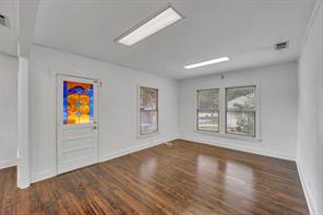 1311/1313 W Abram Street - Photo 5
