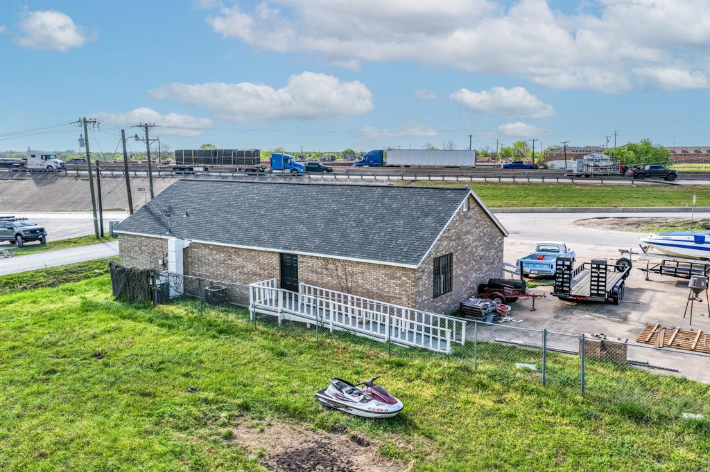 720 E Lamar Street - Photo 26