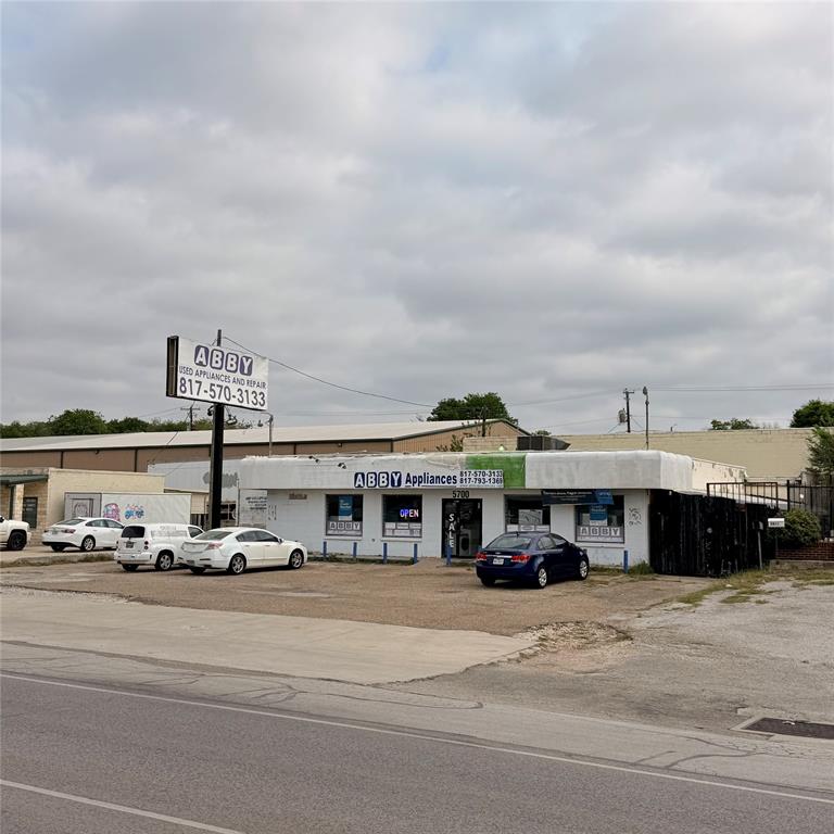 5700 Jacksboro Highway - Photo 1