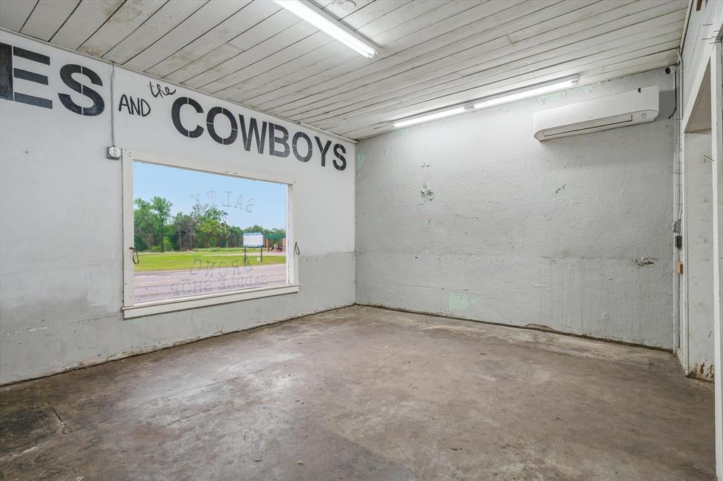 320 W Garland Street - Photo 13