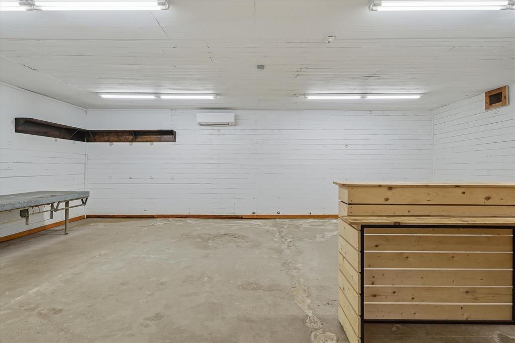 320 W Garland Street - Photo 19