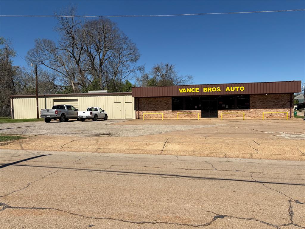 601 W Lacy Street - Photo 2