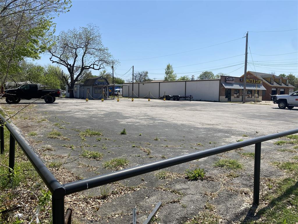 1506 S State Highway 121 - Photo 1