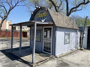 1506 S State Highway 121 - Photo 2