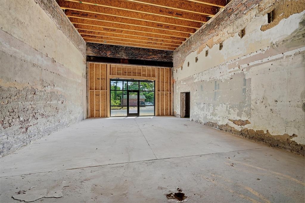 613 S Armstrong Avenue - Photo 12