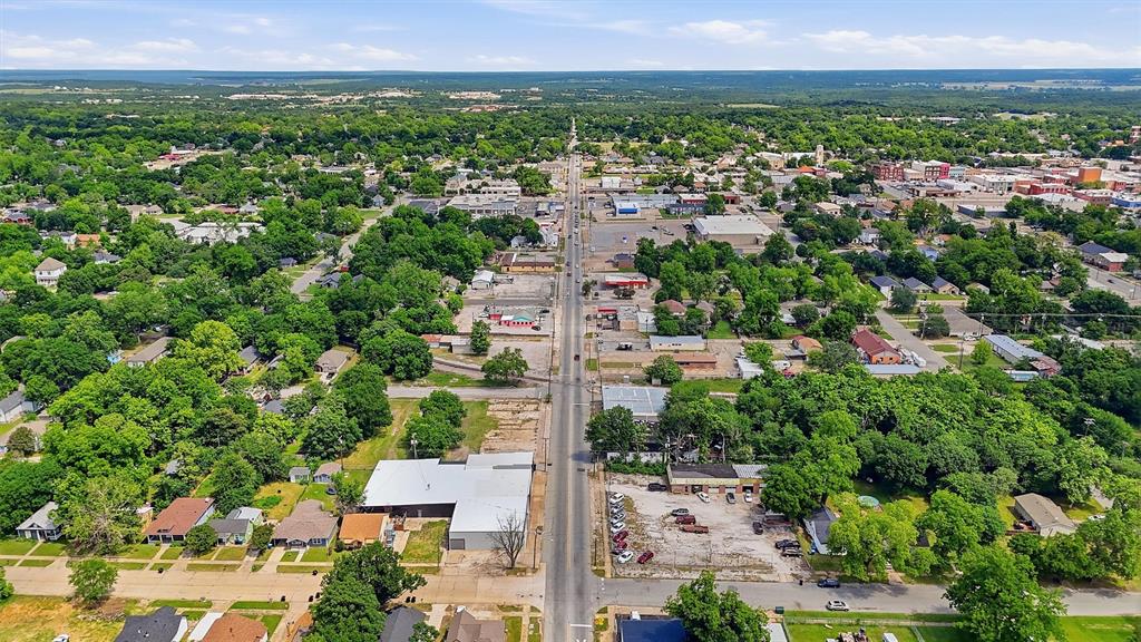 613 S Armstrong Avenue - Photo 33