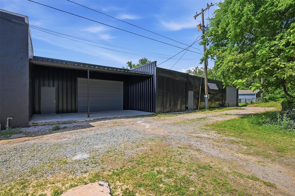 613 S Armstrong Avenue - Photo 6