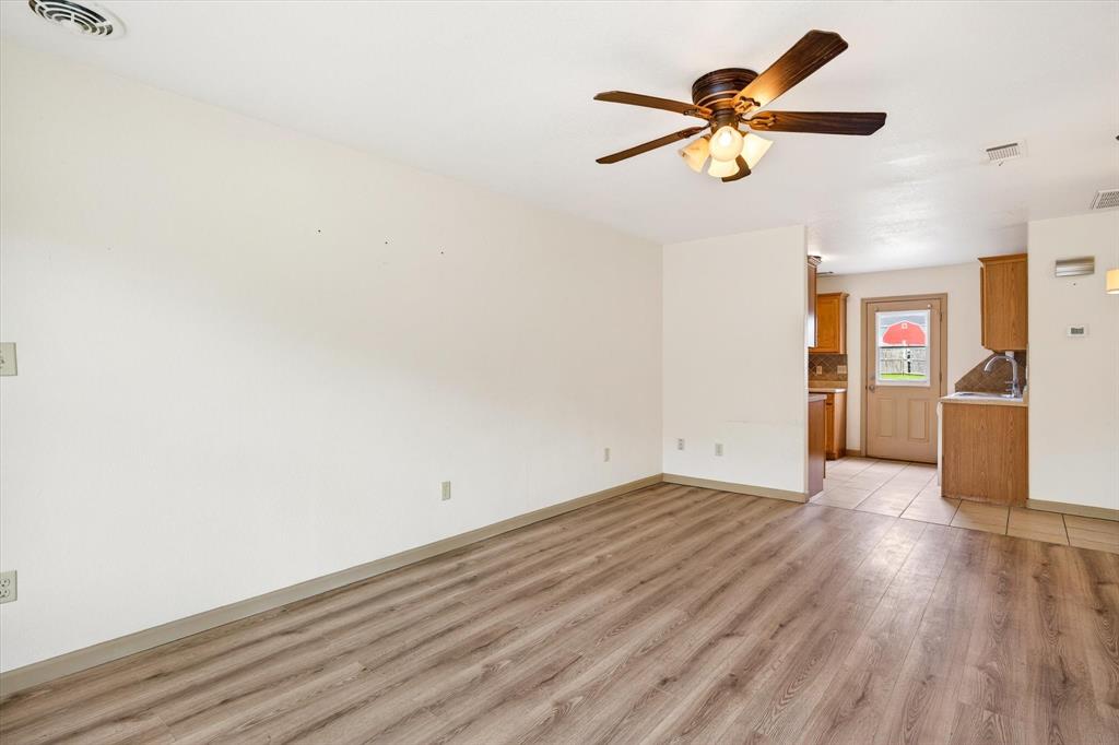 721 Comanche Cove Drive - Photo 10