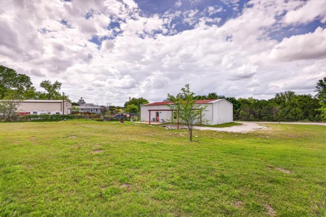 Photo 33