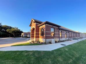1511 McDermott Drive - Photo 3