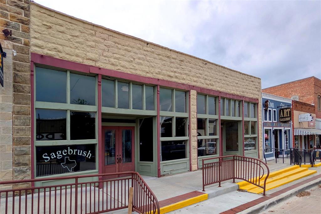 1020 Halsell Street - Photo 1