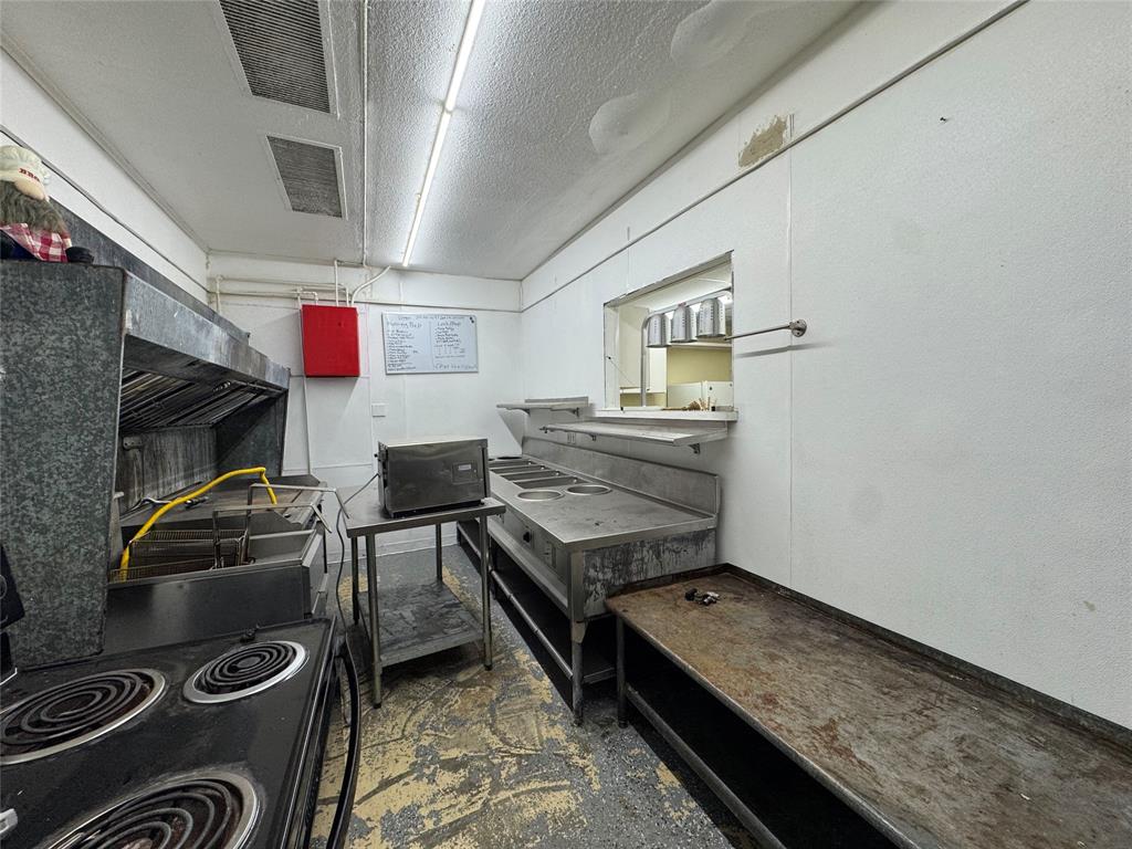 305 Lipan - Photo 12