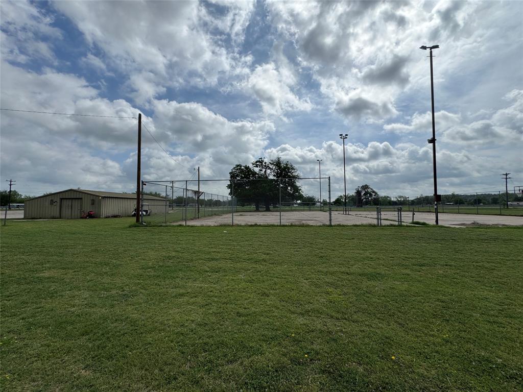 305 Lipan - Photo 40