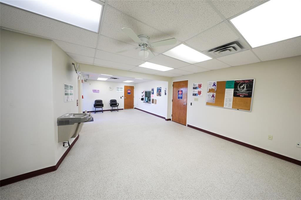 2625 S Church - Photo 3