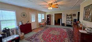 2102 S Fm 5 - Photo 4