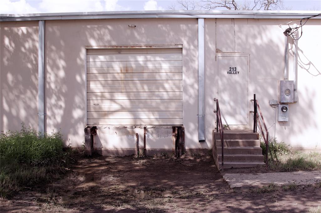 213 Valley Lane - Photo 18