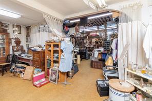107, 109, 115 W Commerce Street - Photo 11