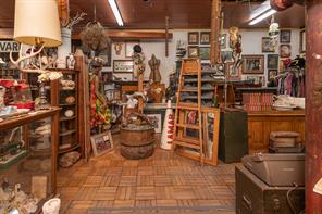 107, 109, 115 W Commerce Street - Photo 14