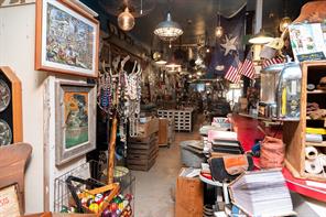 107, 109, 115 W Commerce Street - Photo 34