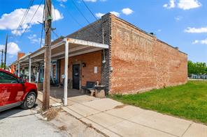 209 Main Street - Photo 3