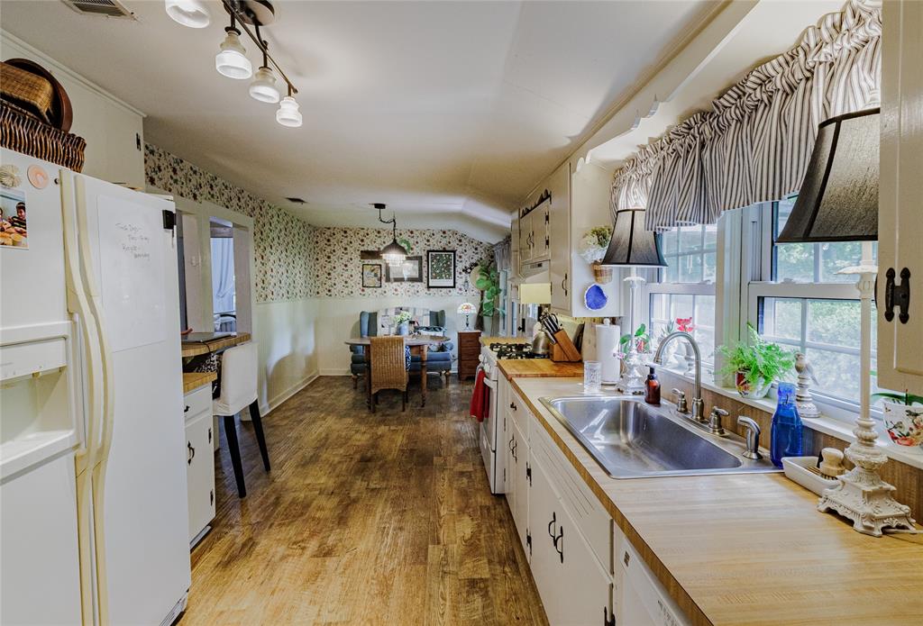 510 W Walnut Street - Photo 24