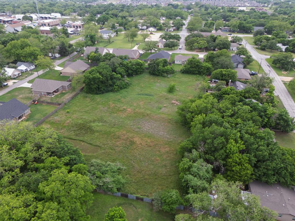 209 8th Street - Photo 5