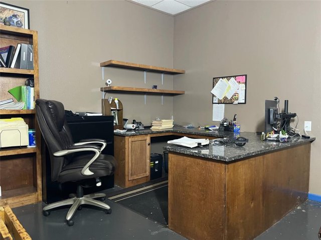 Photo 12