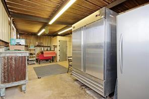 1801 Commercial Avenue - Photo 14