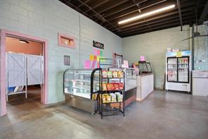 1801 Commercial Avenue - Photo 25
