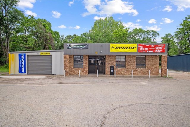 807 W Corsicana Street