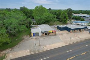 807 W Corsicana Street - Photo 2