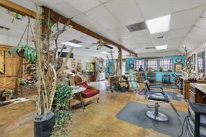 206 W Mccart Street - Photo 10